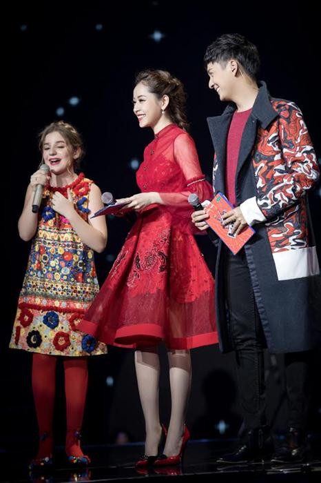 20161030132159-chi-pu-luyen-tiec-vi-chia-tay-cac-giong-hat-viet-nhi-tap-chi-sao-viet 24