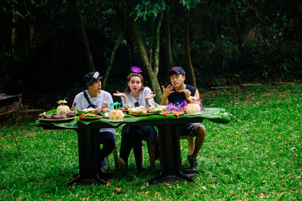 03 HO NGOC HA, BASICK, CHAU DANG KHOA VA BUA AN SAU CHUYEN KHAM PHA DONG THIEN DUONG (3) 7