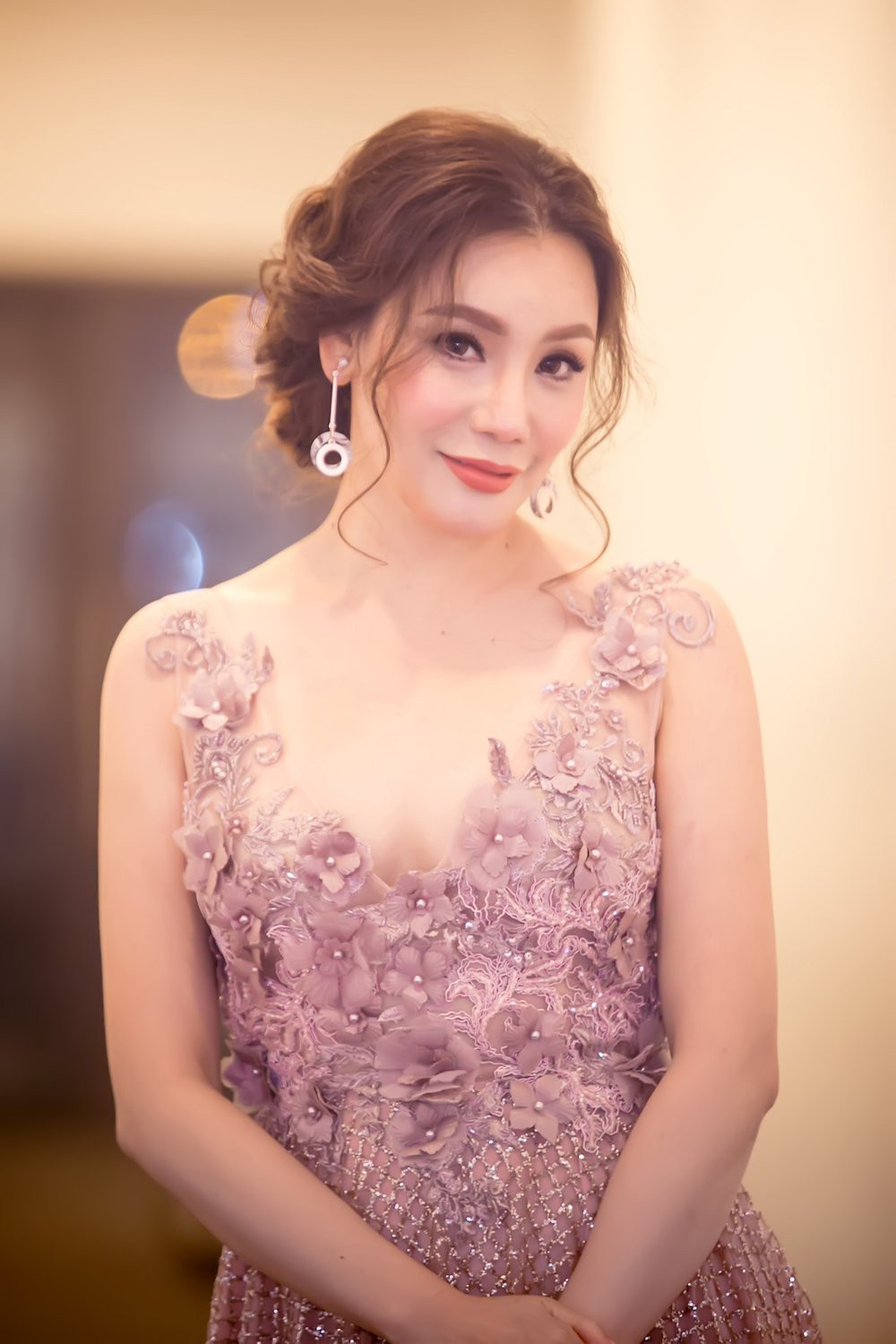 Ho Quynh Huong 2