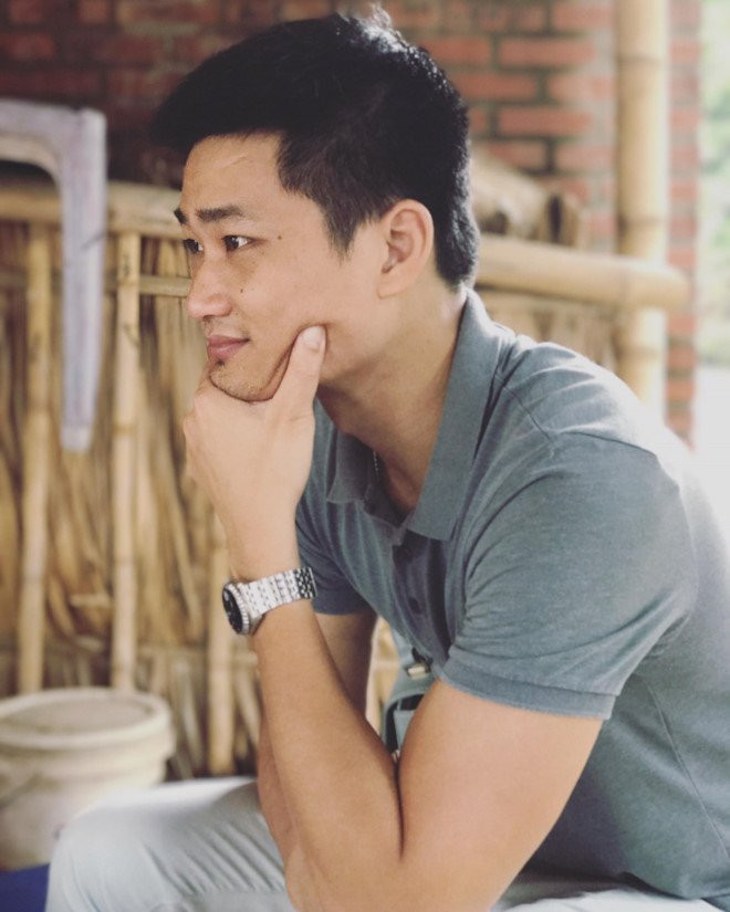 Bao Thanh dang anh du lich ben chong con sau on ao voi Viet Anh hinh anh 2