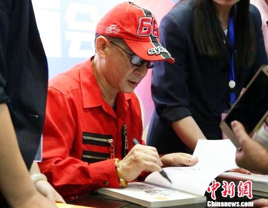 'Ngo Khong' Luc Tieu Linh Dong lai bi khan gia Trung Quoc chi trich hinh anh 2