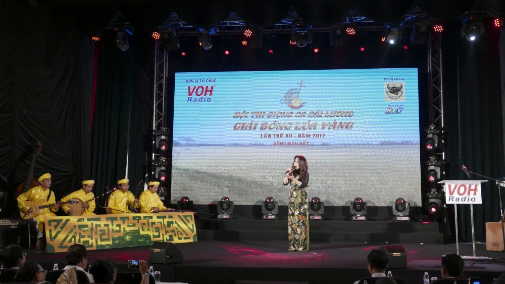 NS Thanh Hang giao luu1 3