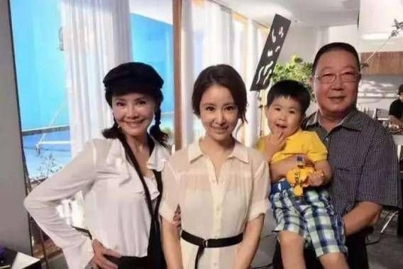 Lam Tam Nhu lan dau gioi thieu me chong tre nhu chi gai hinh anh 2