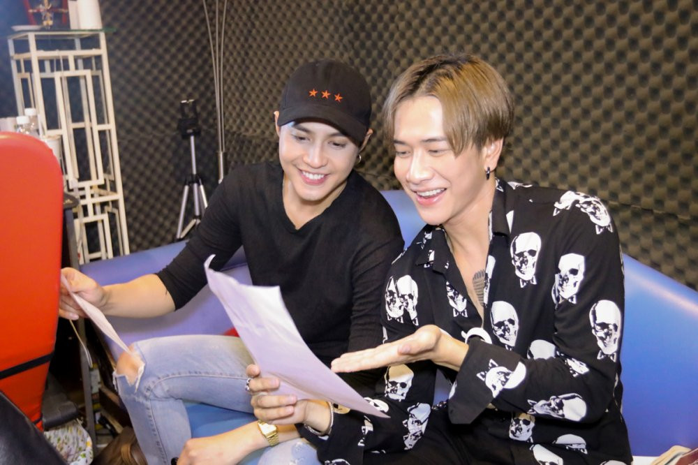 01 NOO PHUOC THINH - LOU HOANG (1)