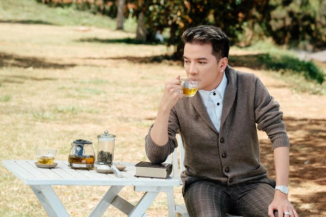 dam-vinh-hung-sai-gon-bolero-va-hung-1-1498816596612 3