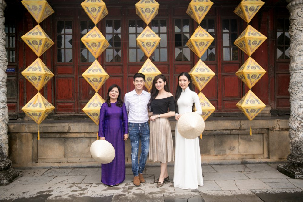 04 NOO PHUOC THINH CUNG TU ANH TAI DAI NOI HUE (2) 7