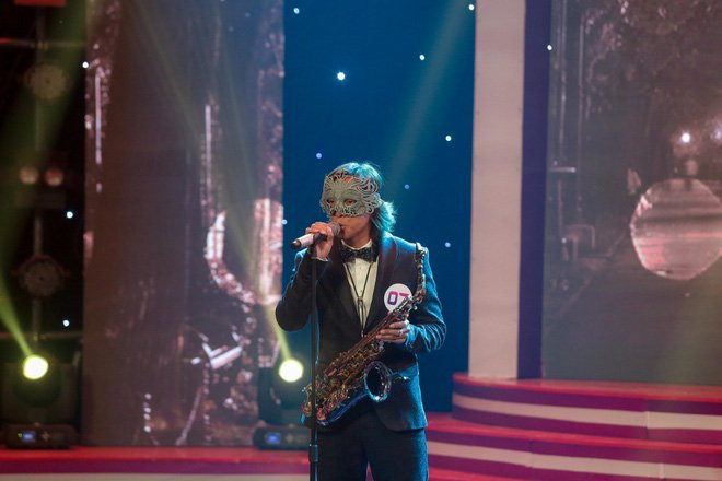 Việt Hương khóc nức nở thú nhận 11 năm kết hôn nhưng rất ít ở gần chồng - Ảnh 1.