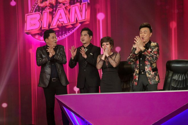 Việt Hương khóc nức nở thú nhận 11 năm kết hôn nhưng rất ít ở gần chồng - Ảnh 2.