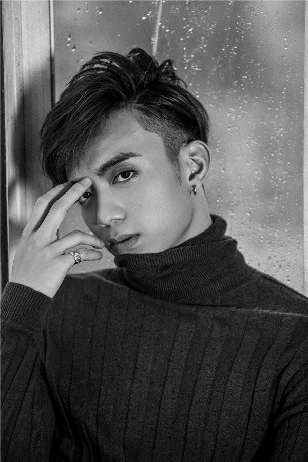 Soobin Hoang Son - Xin dung im lang (2)