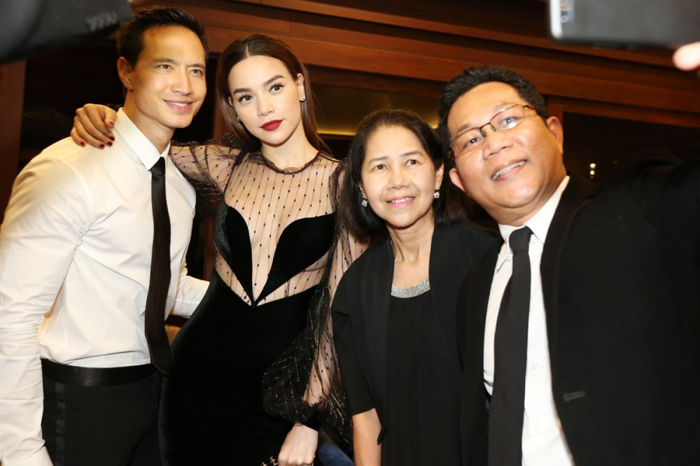 04 HO NGOC HA - KIM LY - MS. NAPASORN (1) 3