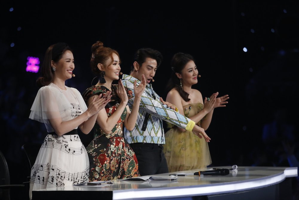 BGK thich thu truoc phan trinh dien cua Thien Khoi4 5