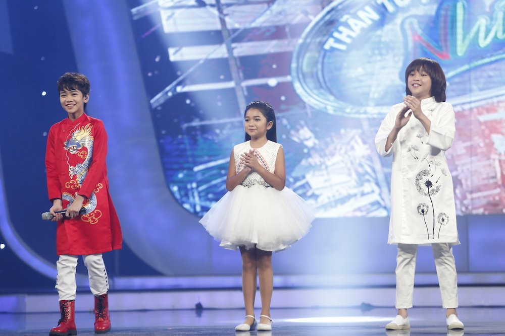 TOP 3 thi sinh sau khi trinh dien xong 13