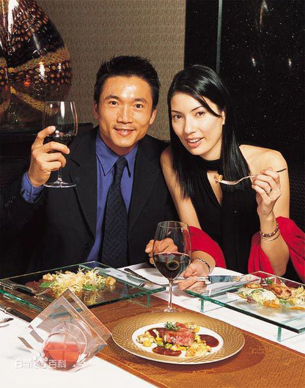 7 năm vợ chồng lạnh nhạt chuyện chăn gối, tượng đài võ thuật Ỷ thiên đồ long ký ngoại tình với gái trẻ kém 24 tuổi - Ảnh 3.