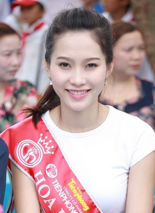 dang-thu-thao-hoa-hau-chua-bao-gio-trang-diem-xau-2 7