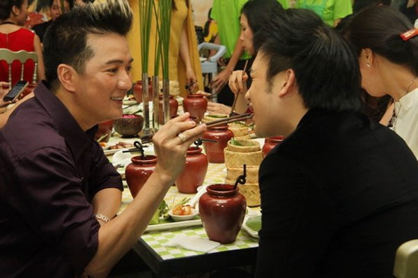 Dam-Vinh-Hung-2-7545-1494416985 12