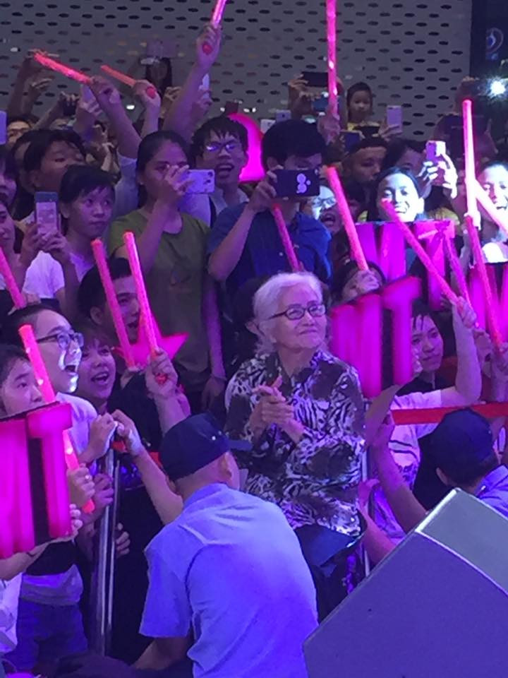 21463109_924321754372484_2723363317728342378_n