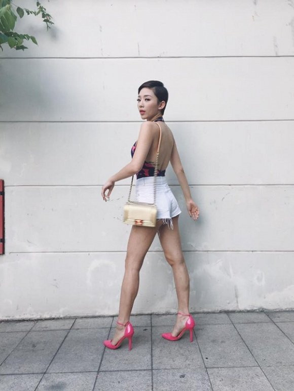 kho-hang-hieu-cua-toc-tien-13-ngoisao.vn-w600-h800 11