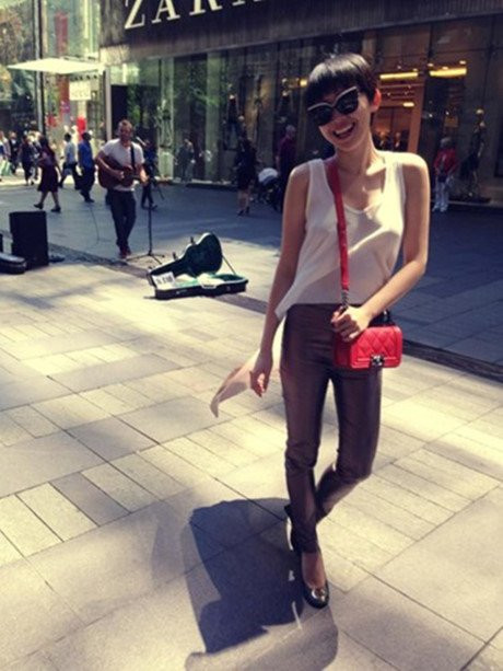 kho-hang-hieu-cua-toc-tien-8-ngoisao.vn-w460-h613 9