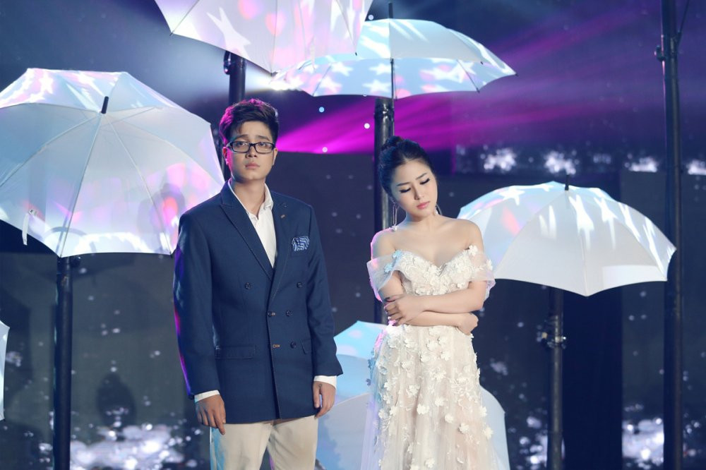 01 BUI ANH TUAN - HUONG TRAM (2)