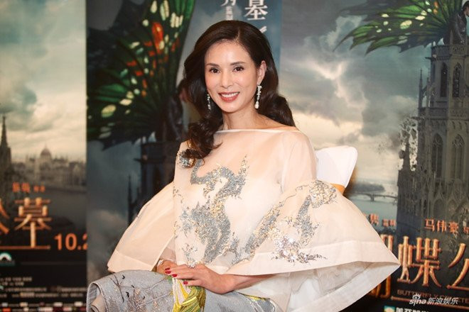 Ly Nhuoc Dong: '16 nam gap lai, toi chi noi khe 2 chu Qua nhi' hinh anh 2