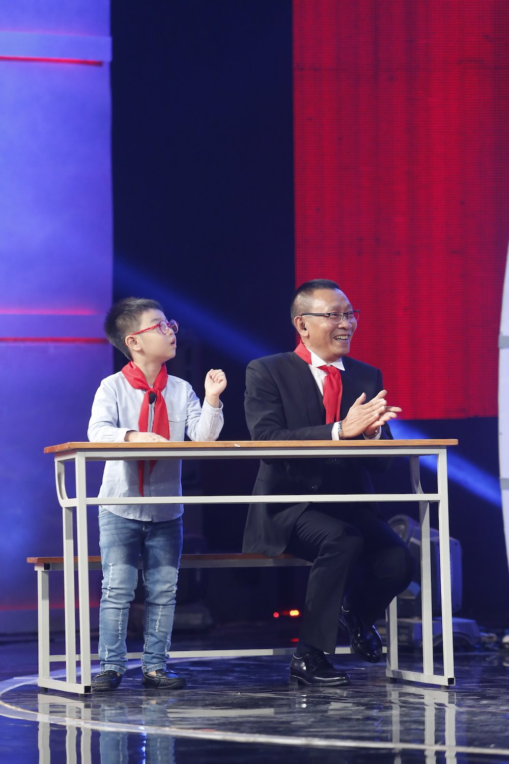 MC LAI VAN SAM VA NGUYEN HUY 12