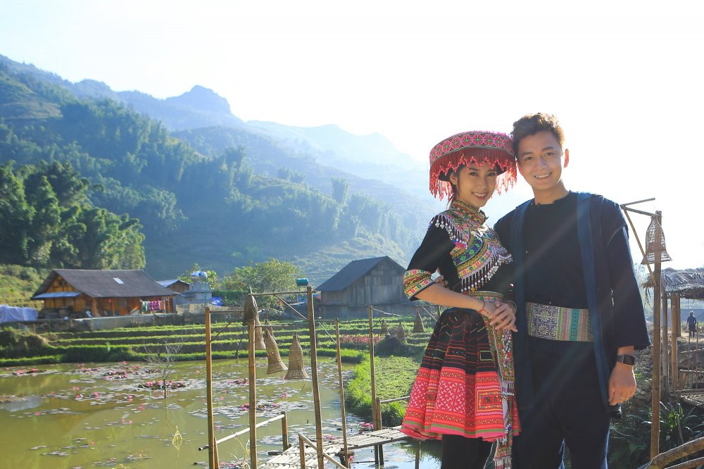 03 NGO KIEN HUY - KHONG TU QUYNH TAI BAN CAT CAT - HOA THAN THANH NGUOI DAN TOC HMONG (2) 7