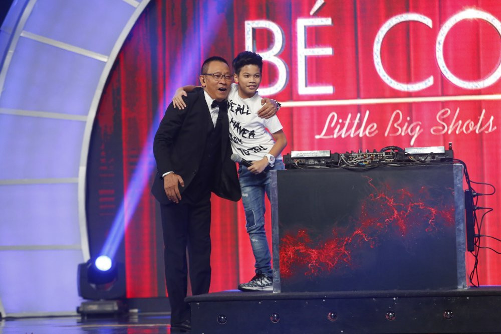 MC Lai Van Sam va DJ Pique 12