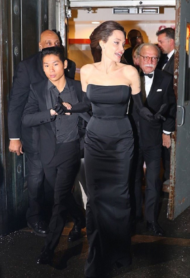 Jolie-8-3997-1513473151 6