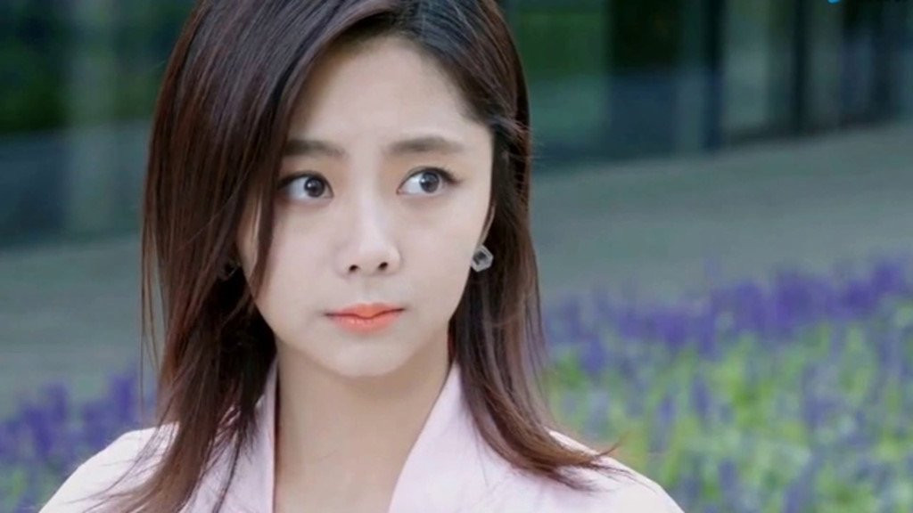 Nhung my nhan 9X but pha tren man anh Hoa ngu nam 2017 hinh anh 9