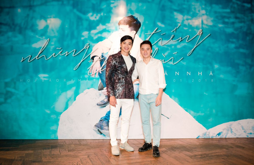 Phan Manh Quynh chuc mung Lan Nha 3