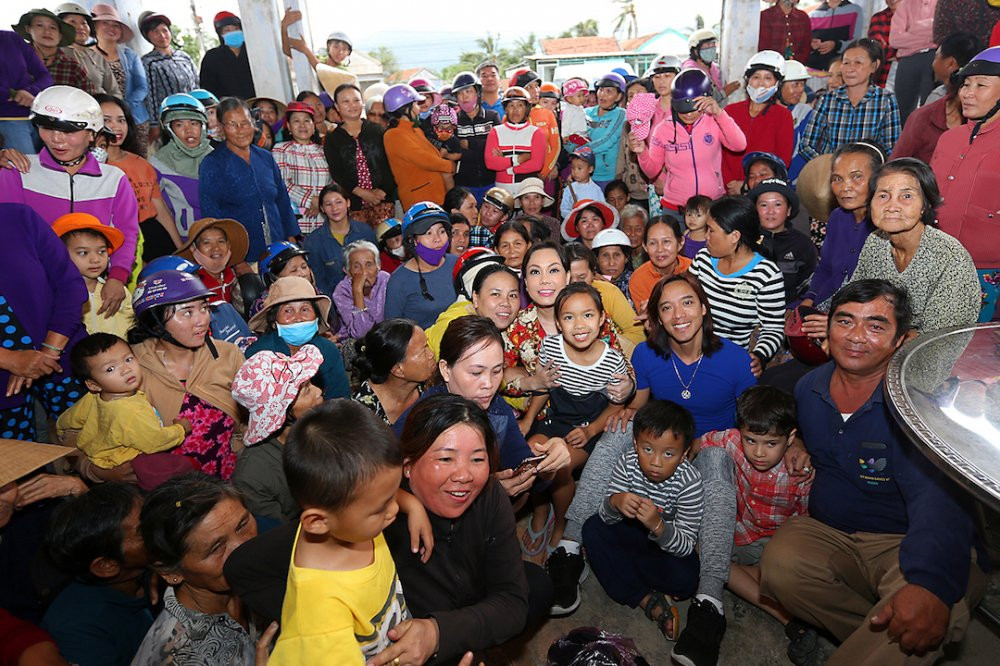 VIET HUONG TU THIEN VAN NINH 4 6