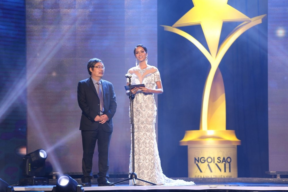 Doc giai nam nu dien anh xuat sac