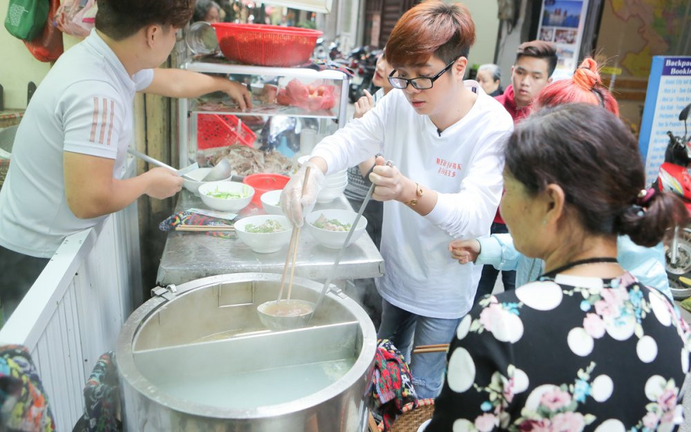 04 BUI ANH TUAN DICH THAN CHUAN BI CHO LIZ KIM CUONG 1 BAT PHO DAC BIET (3) 5