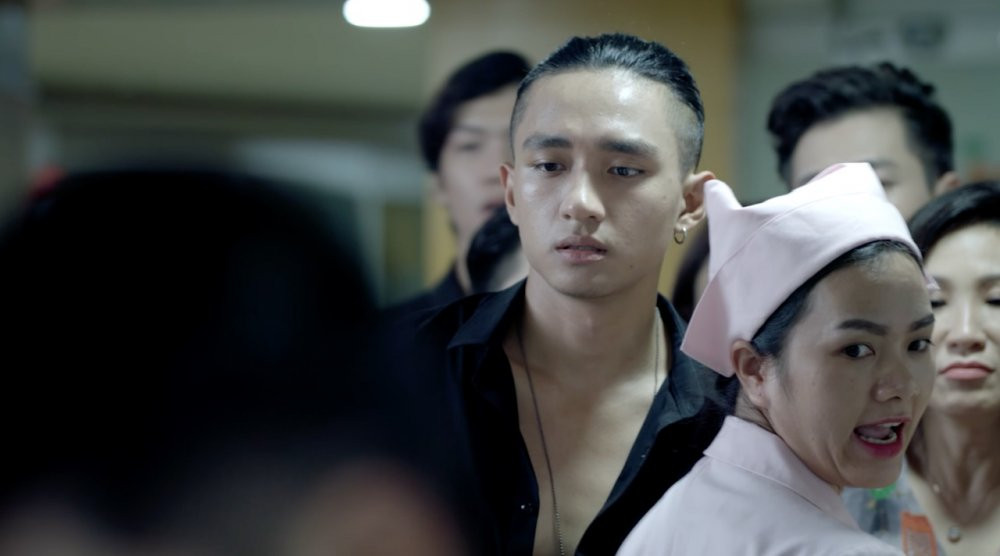 Ha Quyen tro da sau khi hat 5