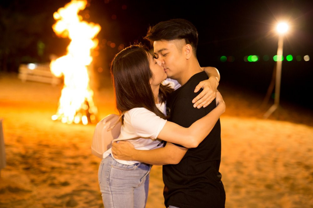 06 VAN TRANG VUI MUNG VA XUC DONG KHI BAT NGO GAP CHONG TAI PHU QUOC (2) 5