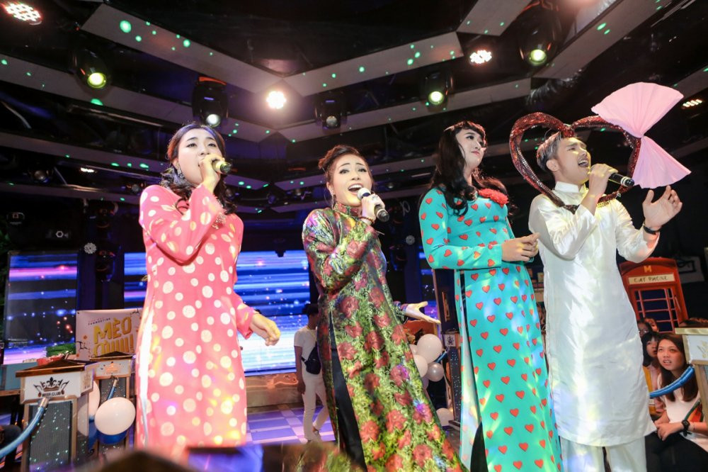 04 KHA NHU XUAT HIEN VA TAI DIEN TIEU PHAM 'MINH OI' CUNG NHUNG CA KHUC COVER (3)