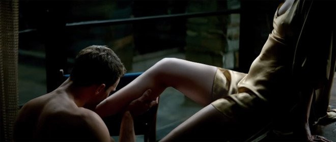 Dien vien '50 sac thai' khang dinh khong khoa than khi quay canh nong hinh anh 2