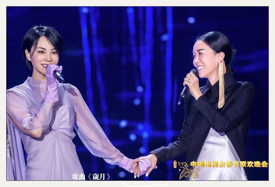 Man song ca dac biet cua 2 ngoi sao vo thuat Ngo Kinh va Thanh Long hinh anh 3