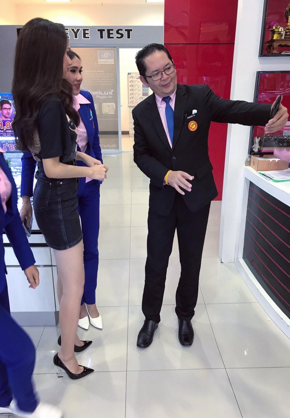 28879040_1774303075965192_2050267299_o