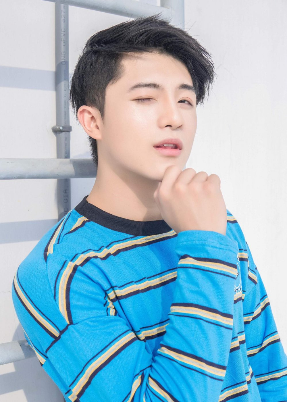 8-15210456332621431501673 11