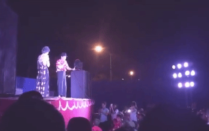 giphy-1493720950862-78-22-293-439-crop-1493720988817.gif 4