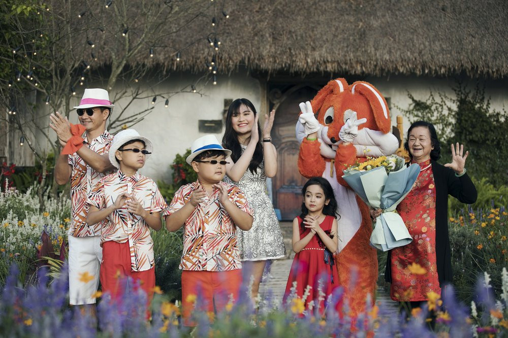 Xuan Bac cung 2 con khuay dong khong khi tai VJFW 2018 - Photo by Kieng Can (5) 9