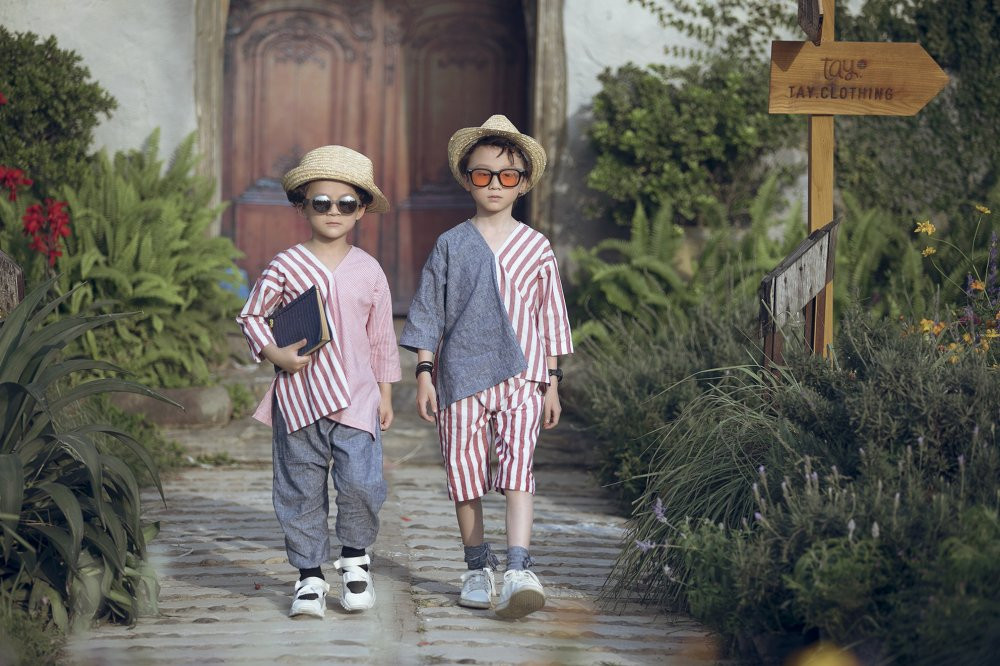 Mau nhi dang yeu trong trang phuc cua Tay Clothing - Photo by Kieng Can Team (18) 6