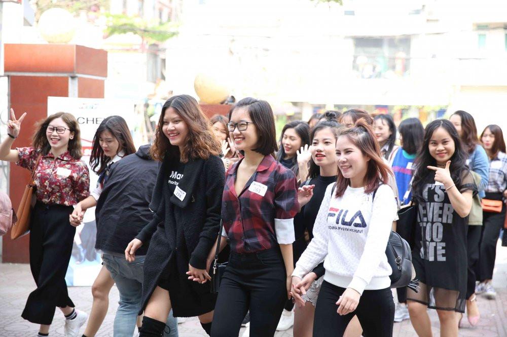Cac thi sinh tai buoi casting Ha Noi (5)