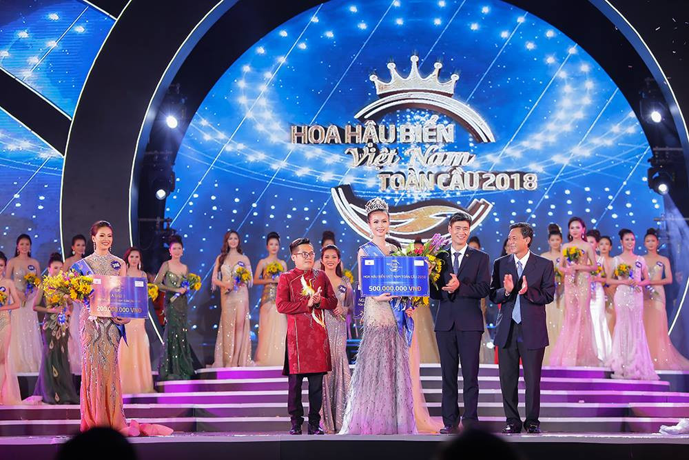 30772058_10155794175631137_1089423658_o 12