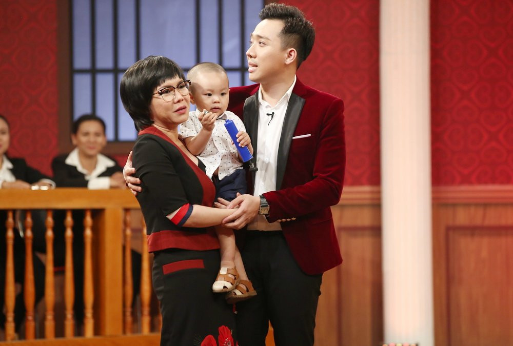 HTV2 - Photos TAP 4 - PHIEN TOA TINH YEU (13)