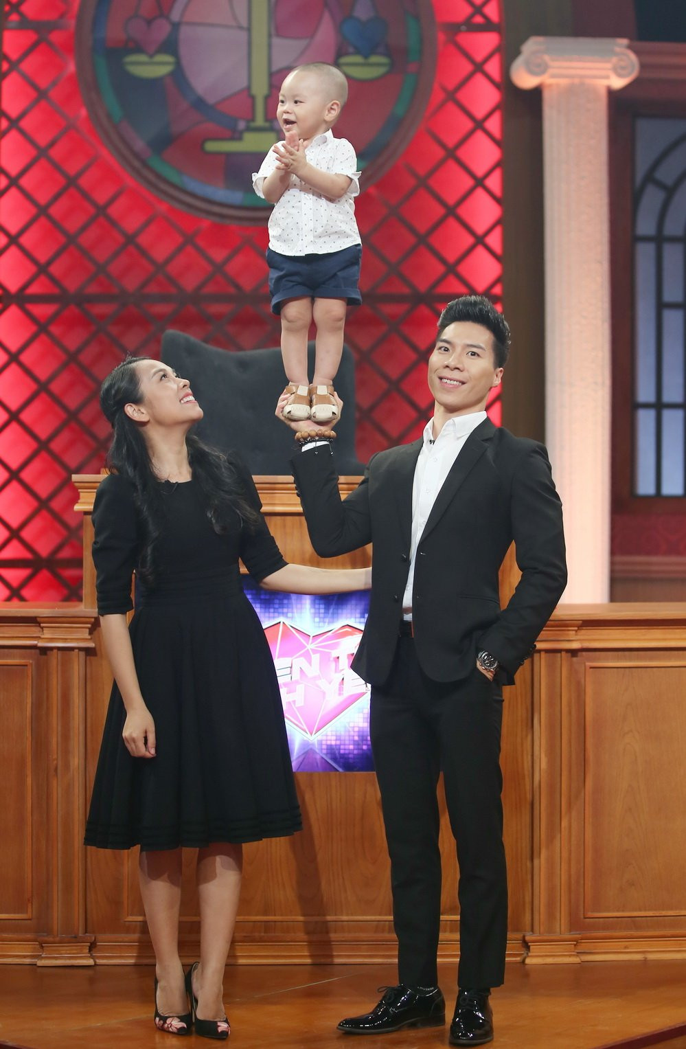 HTV2 - Photos TAP 4 - PHIEN TOA TINH YEU (22) 3