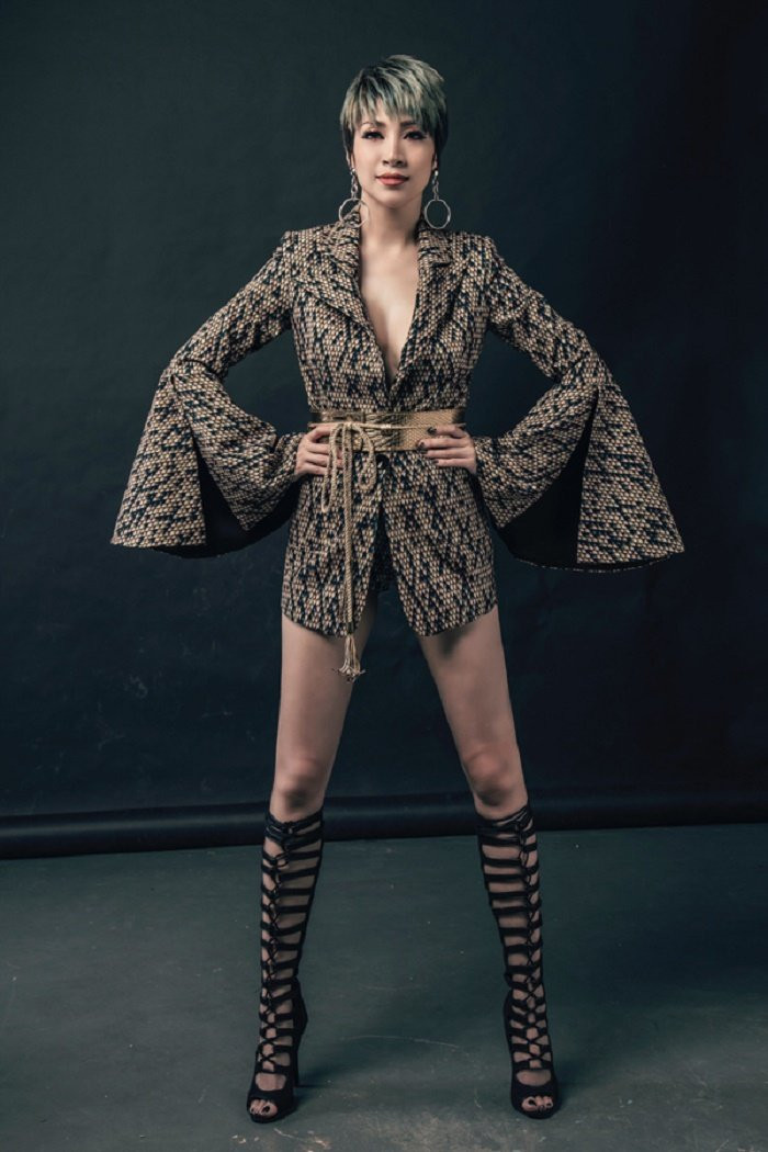 2-2374-1525948680-0209031 3