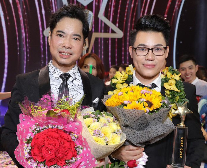 d2t6394-crop-15266101199261316166213