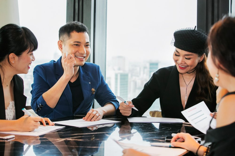 15 BAN CO VAN - THANH HANG, DZUNG YOKO - LIEN CHI CUNG DA CO BUOI HOP SAU KHI GIOI THIEU LE TRAO GIAI ELLE STYLE AWARDS 2018 (1) 7